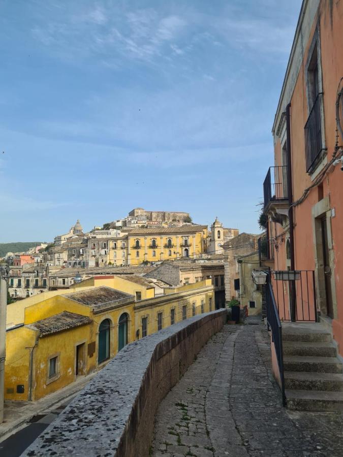 L'Apparthotel Ragusa Esterno foto
