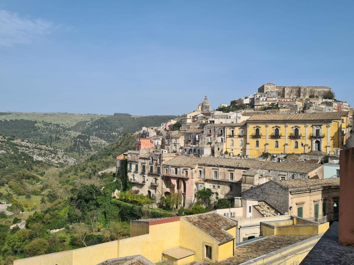 L'Apparthotel Ragusa Esterno foto