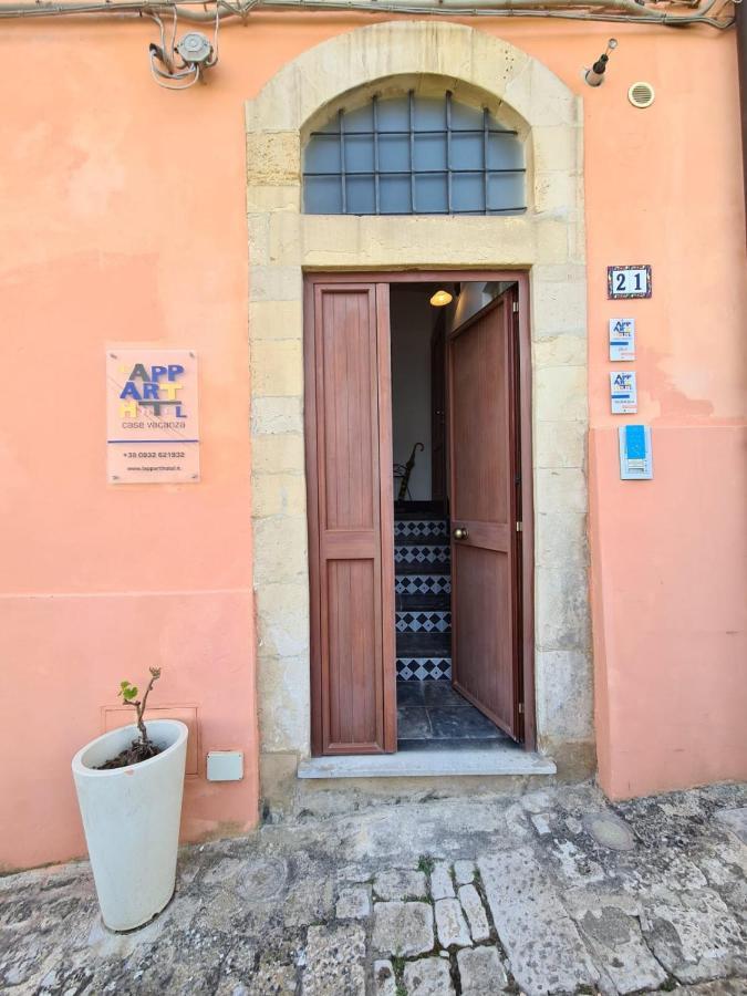 L'Apparthotel Ragusa Esterno foto